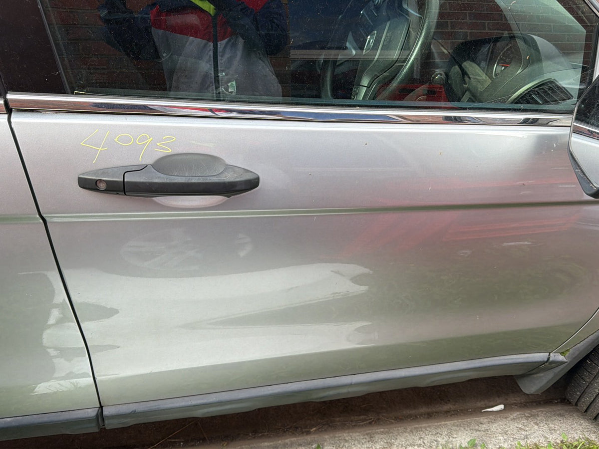 2010 Honda CR-V RE4 Station Wagon Right Front Door