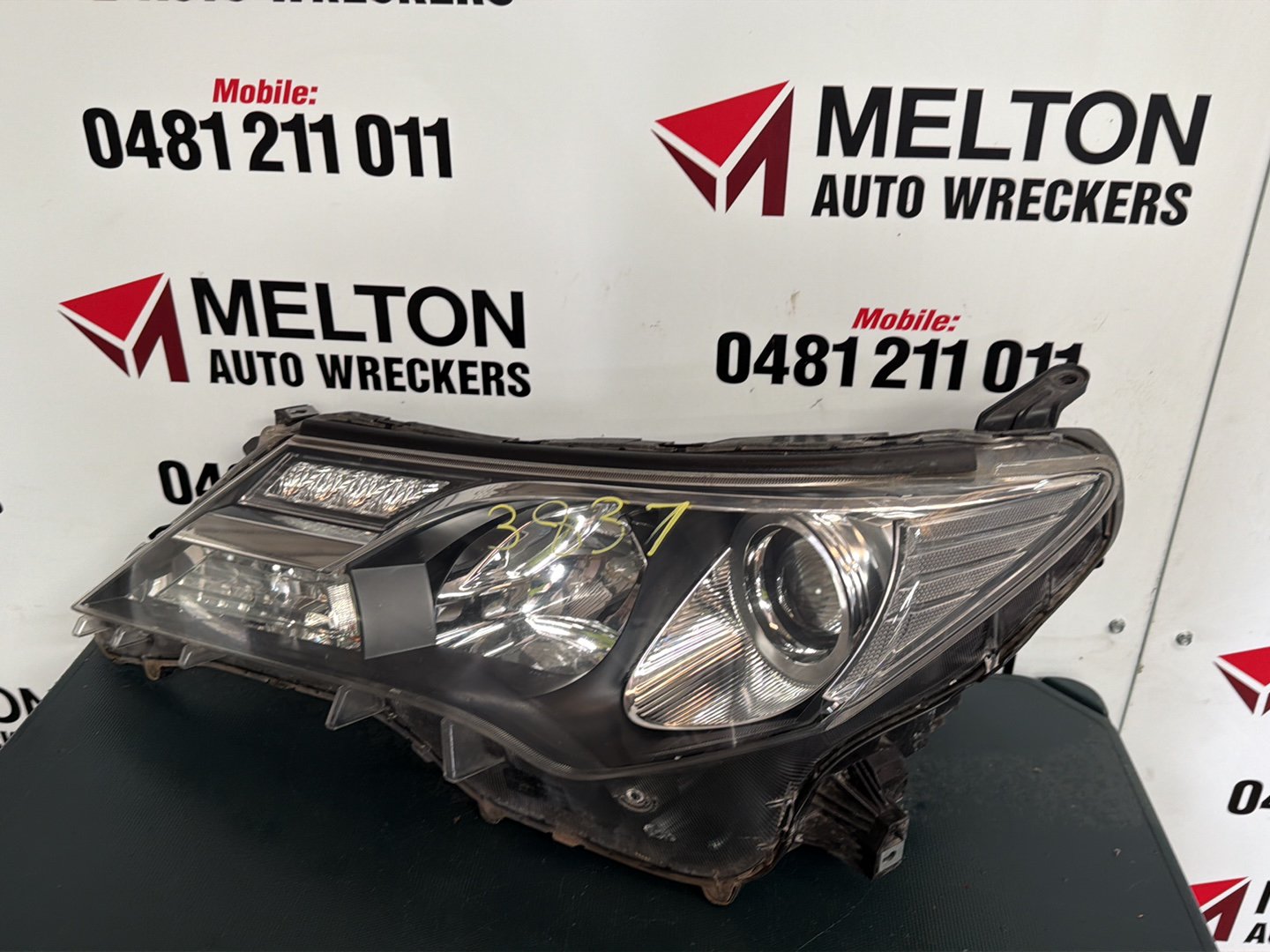2013 Toyota RAV4 A40 - Left Headlight
