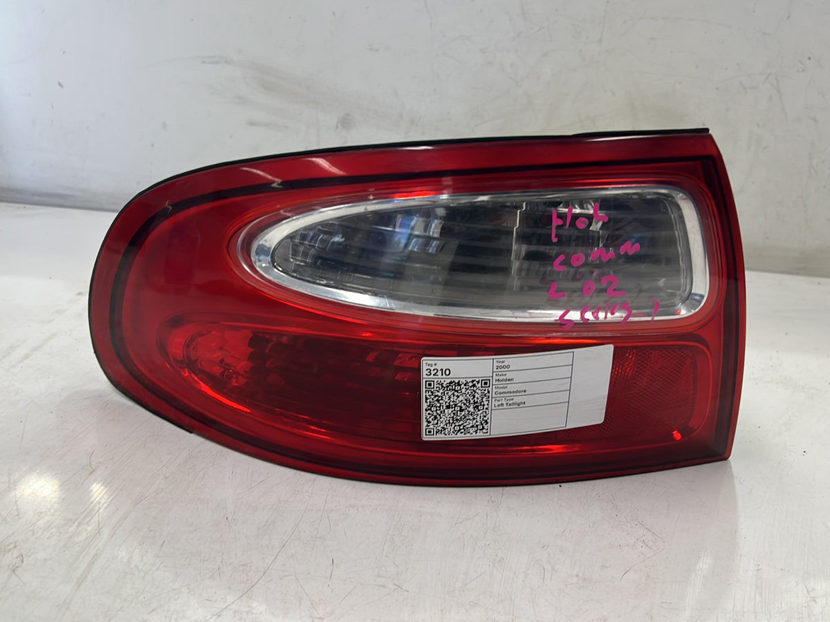 2000-2002 Holden Commodore VX Left Taillight