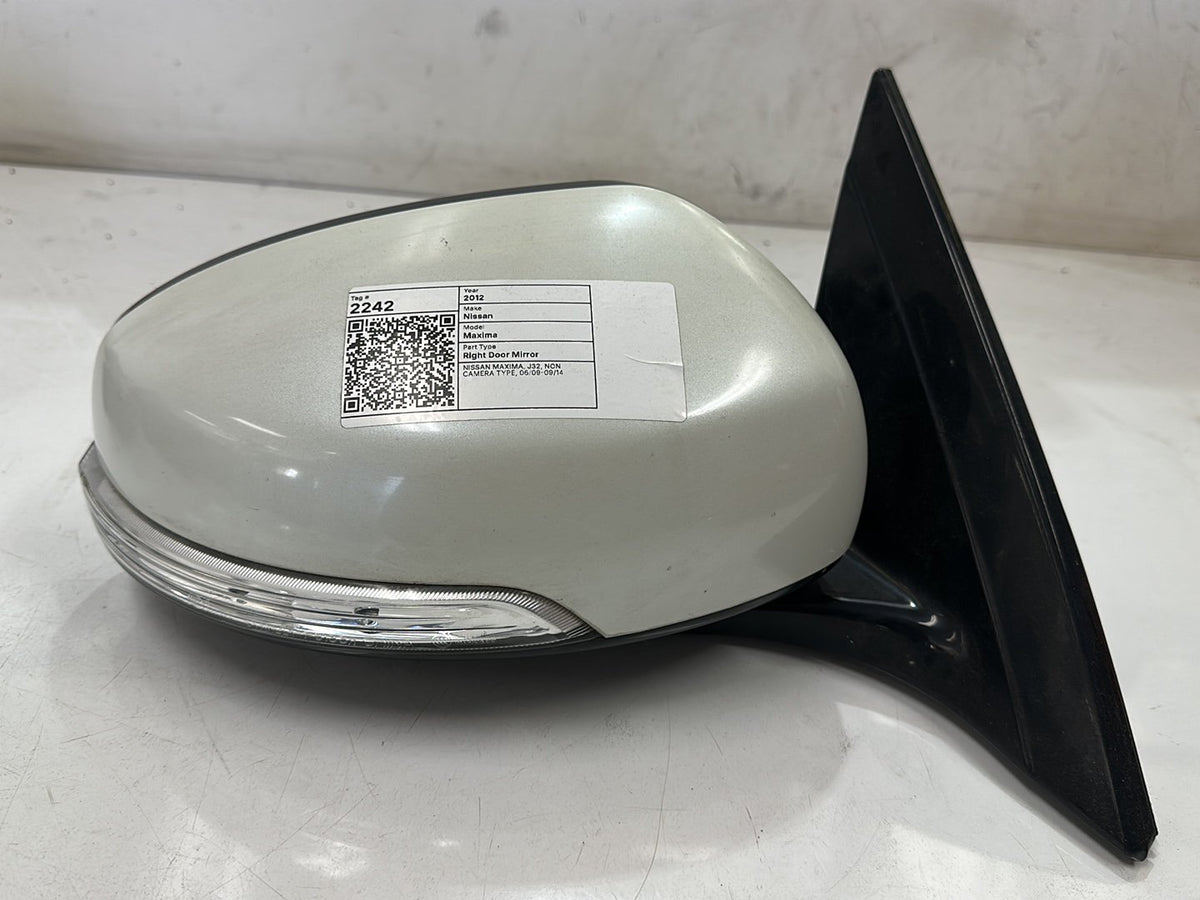 2012 Nissan Maxima J32 - Right Door Mirror