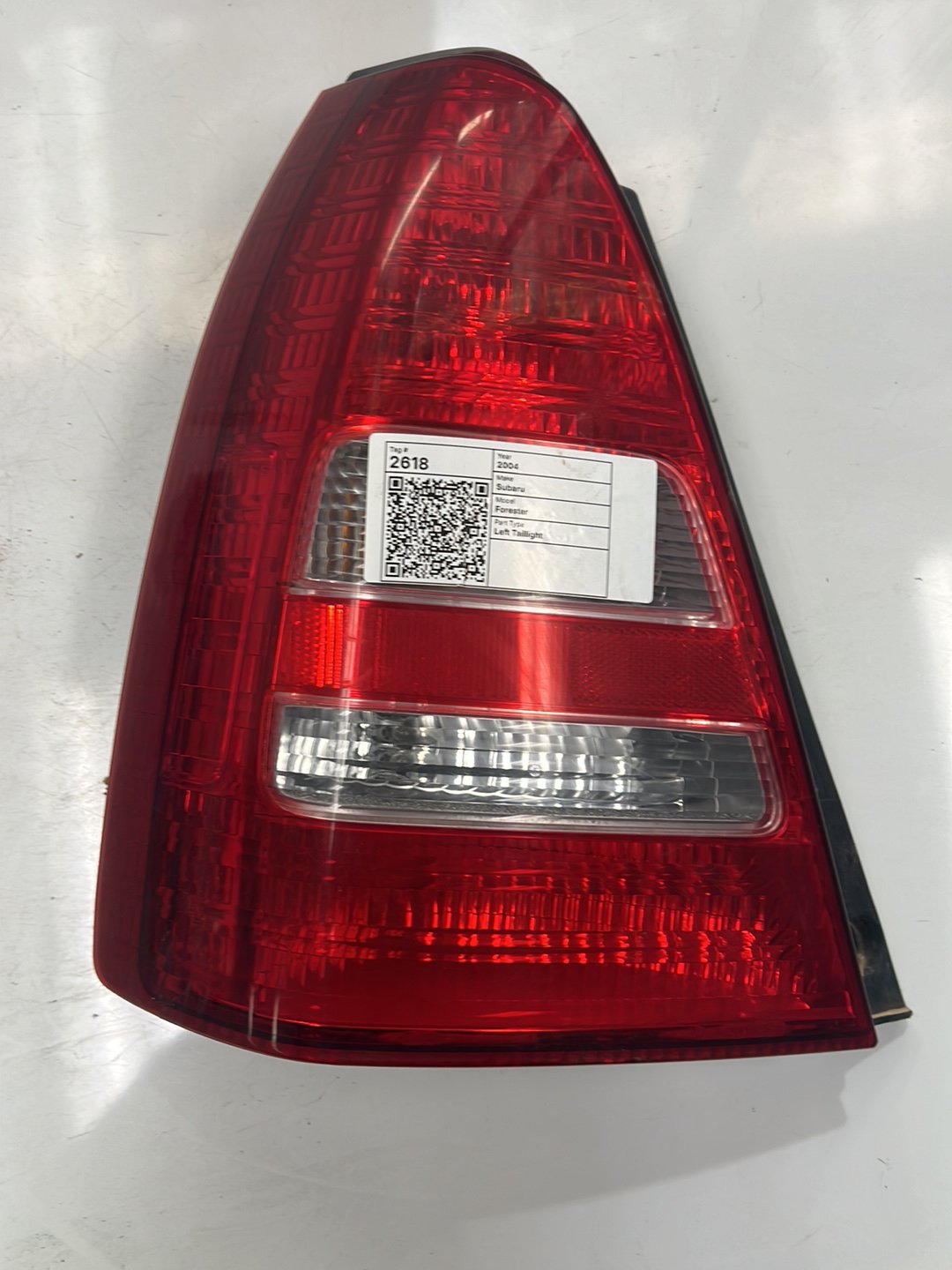 2002-2005 Subaru Forester Left Taillight