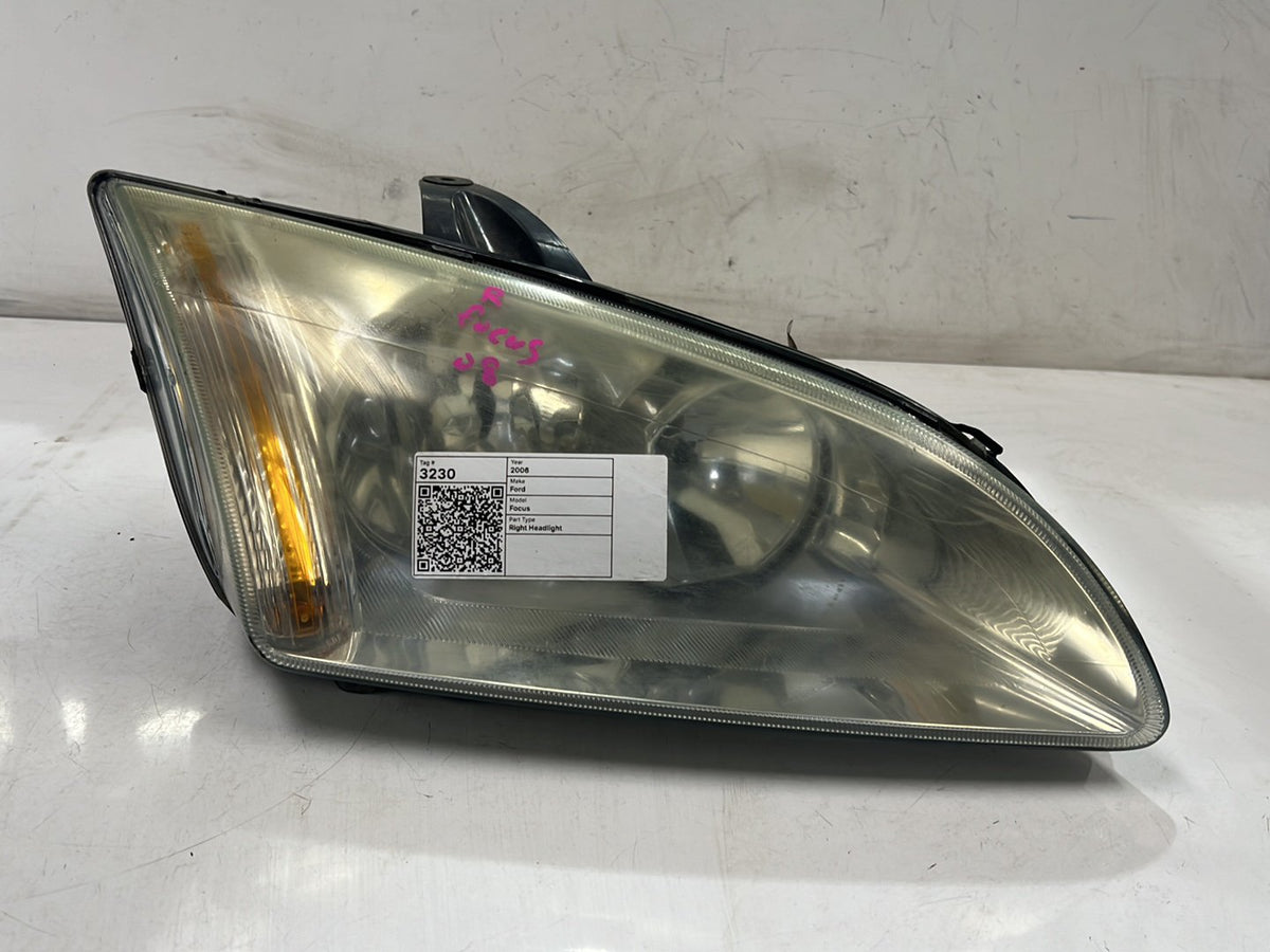 2006 Ford Focus II LS Hatchback Right Headlight
