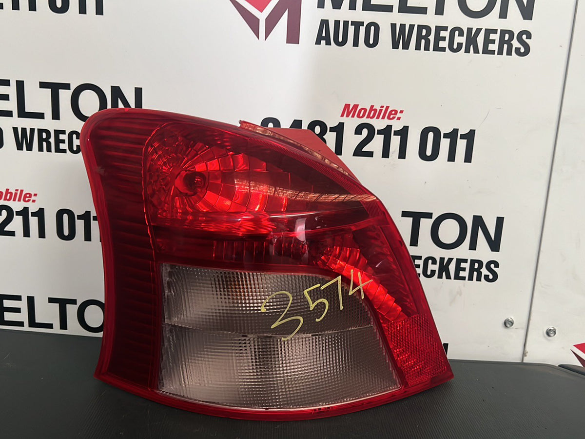 2006 Toyota Yaris Hatchback Left Taillight