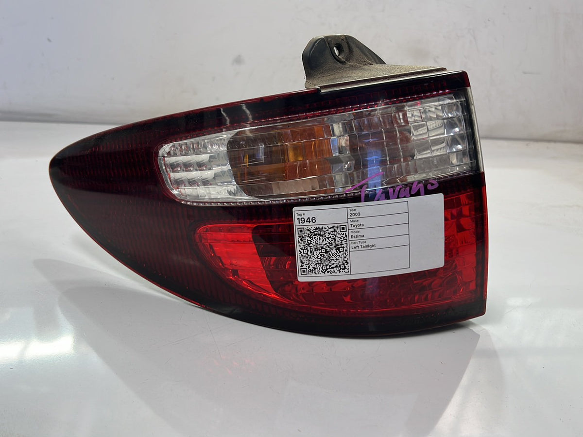 2003 Toyota Estima - Right Taillight