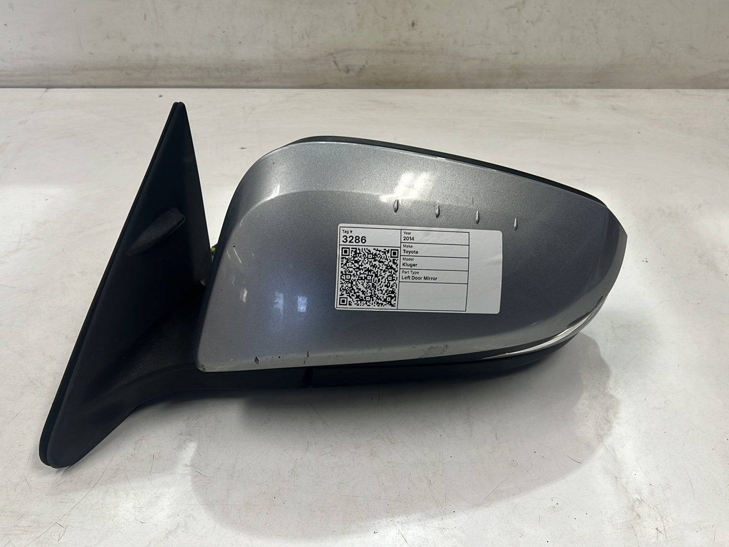 Dec 2013 to Oct 2016 - Toyota Kluger GX GXL GSU50 GSU55 - Left Door Mirror - Non-Heated Type, Non-Memory Type, Non-Blind Spot Monitor