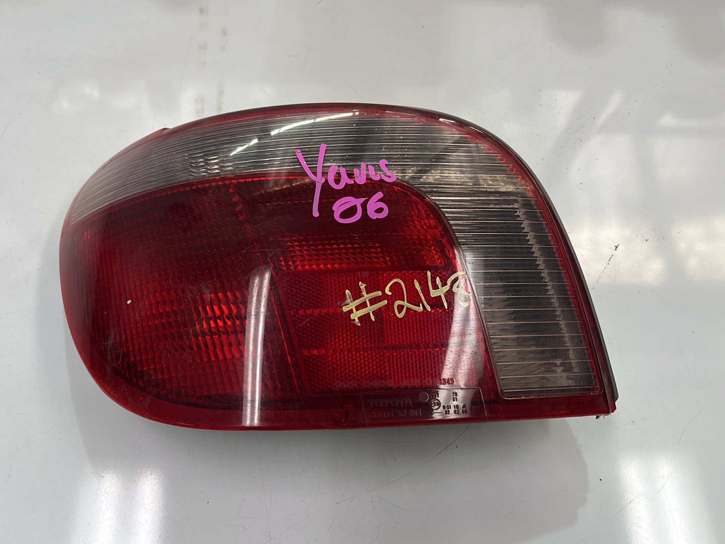2004 Toyota Yaris - Left Taillight