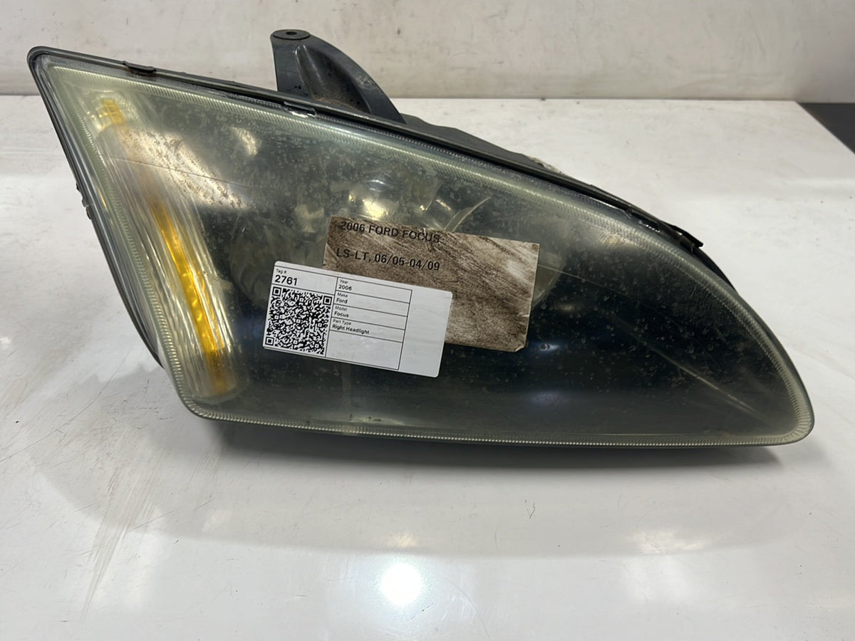 2005-2009 Ford Focus LT Right Headlight