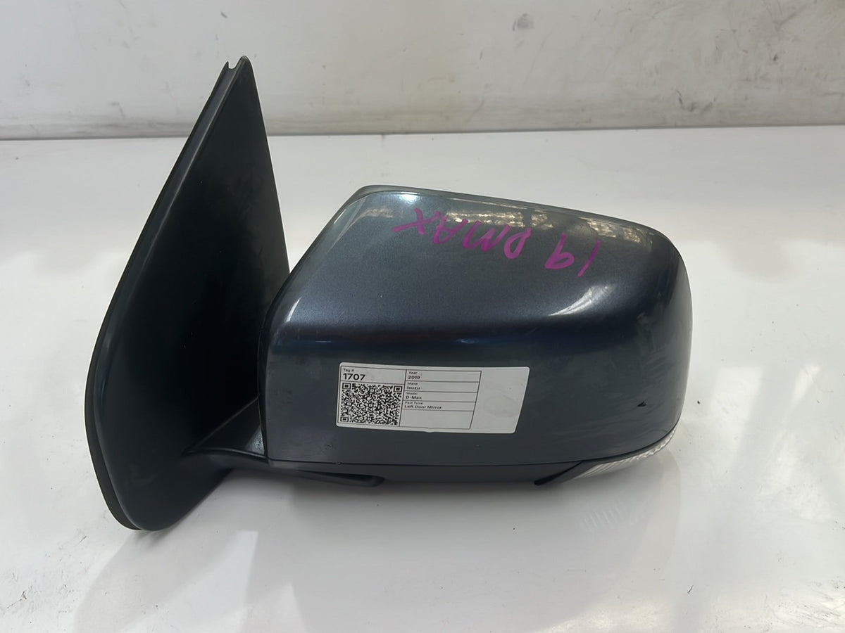 2019 Isuzu D-Max - Left Door Mirror