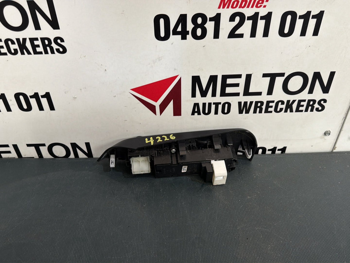 2015 Toyota Kluger U50- Master Power Window Switch