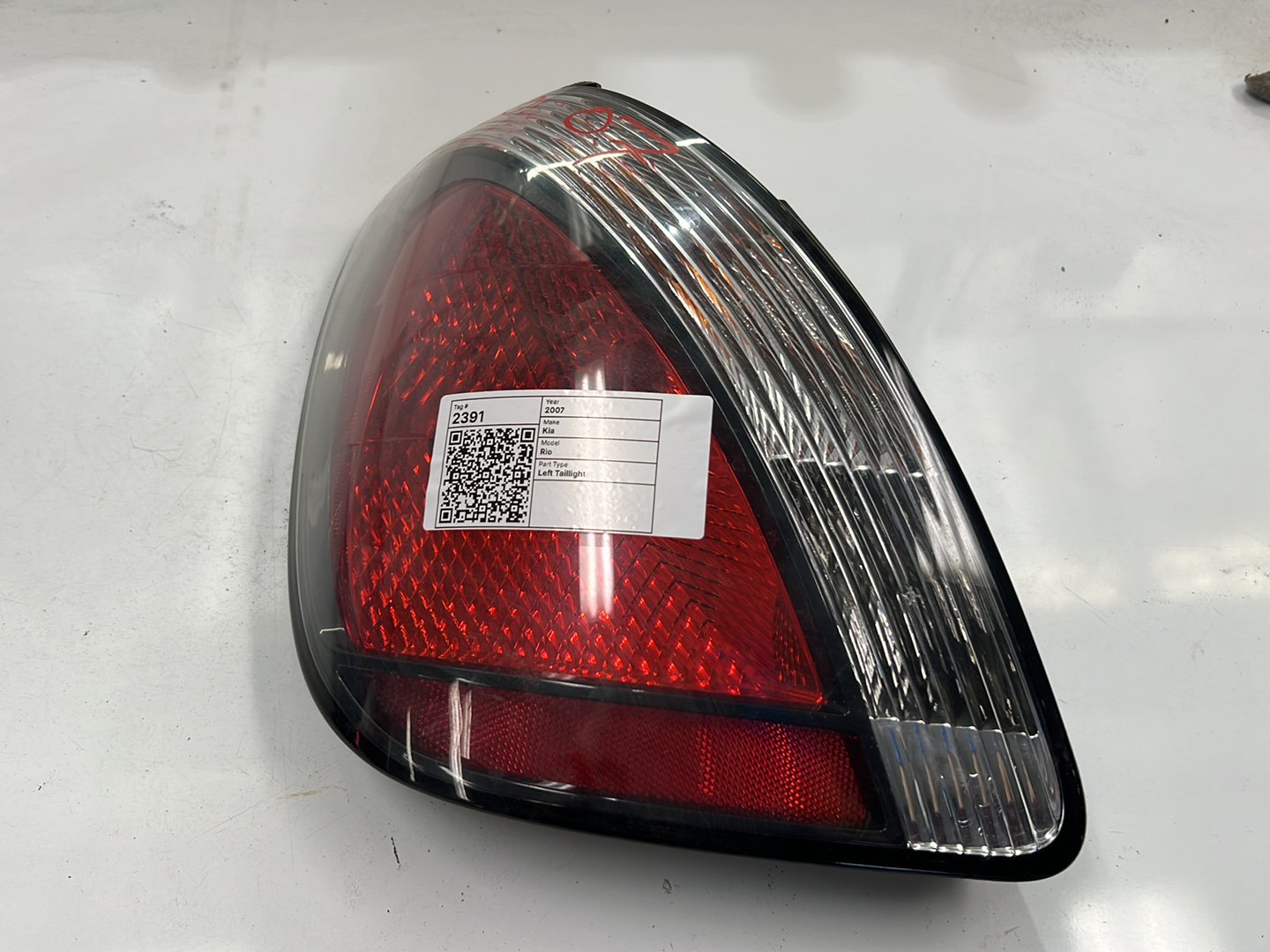 2007 Kia Rio JB - Left Taillight
