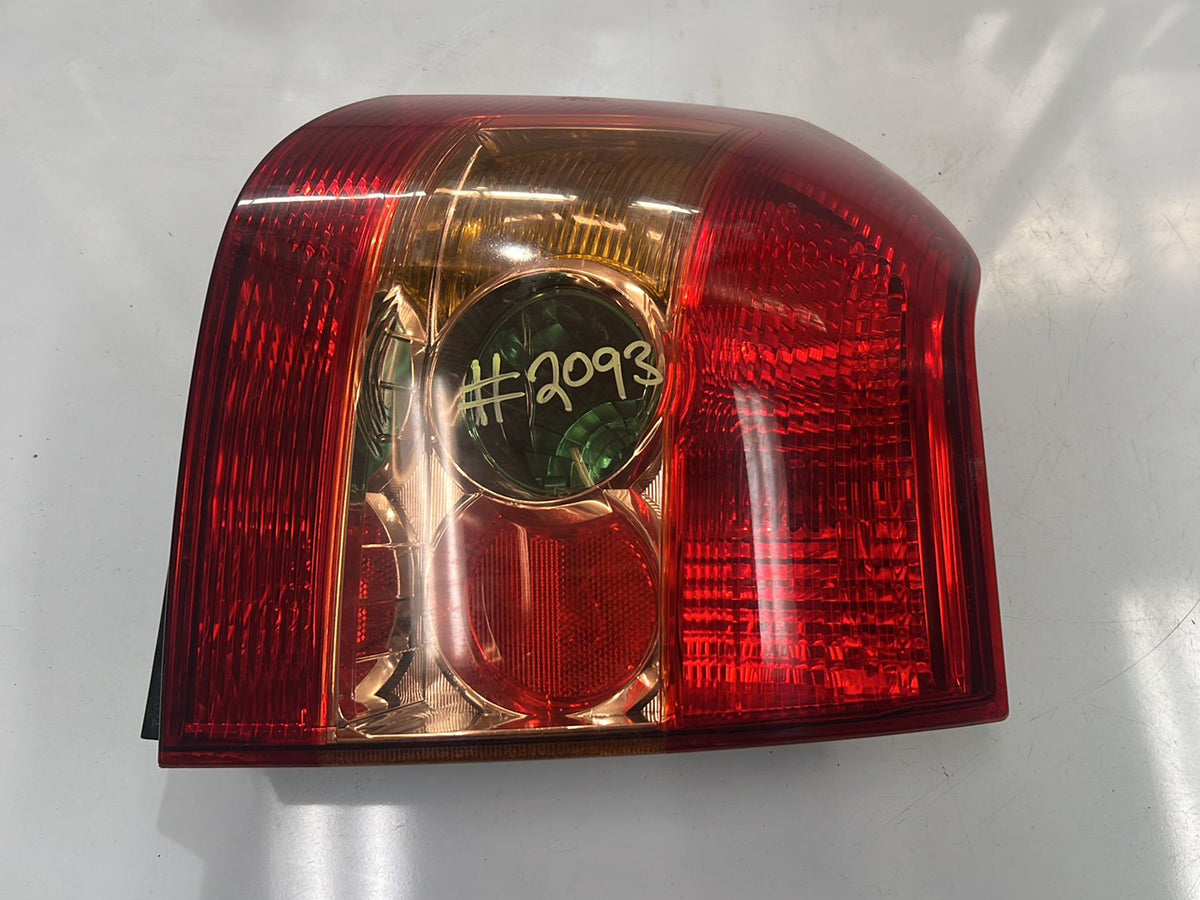 2004-2007 Toyota Corolla E120 - Right Taillight