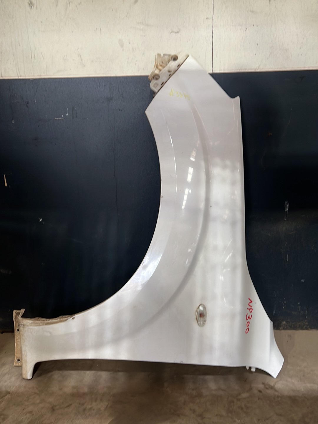 2016 Nissan NP300 Navara Left Front Guard
