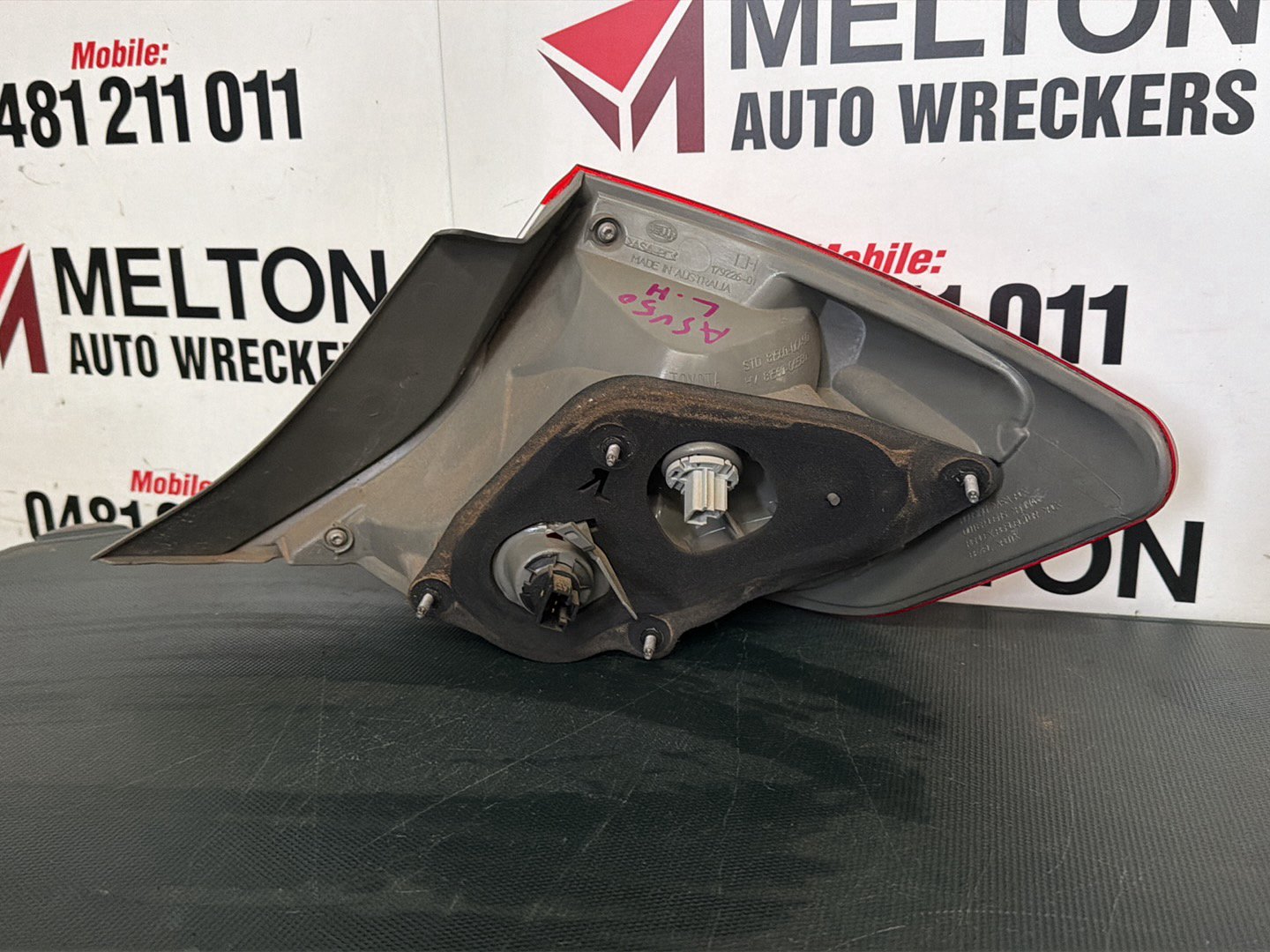 Nov 2011 to Mar 2015 - Toyota Camry AVV50 - Left Taillight - Body Mounted, Non Led Type