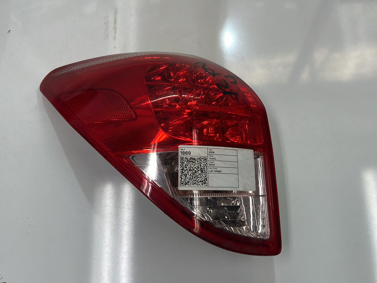 2006 Toyota RAV4 - Left Taillight