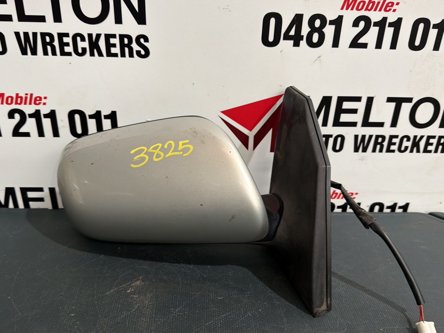 2004 Toyota Prius - Right Door Mirror