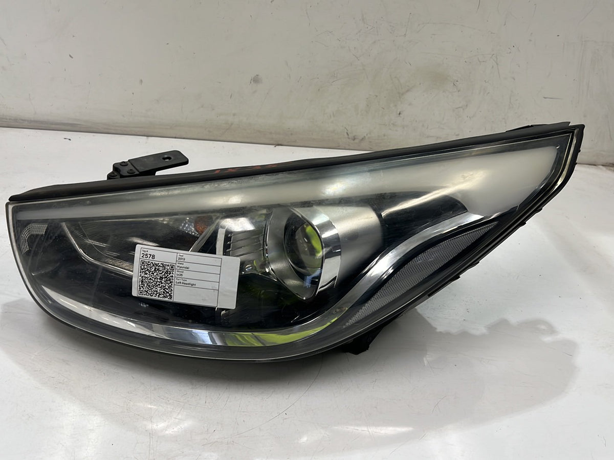 2013 Hyundai ix35 LM - Left Headlight