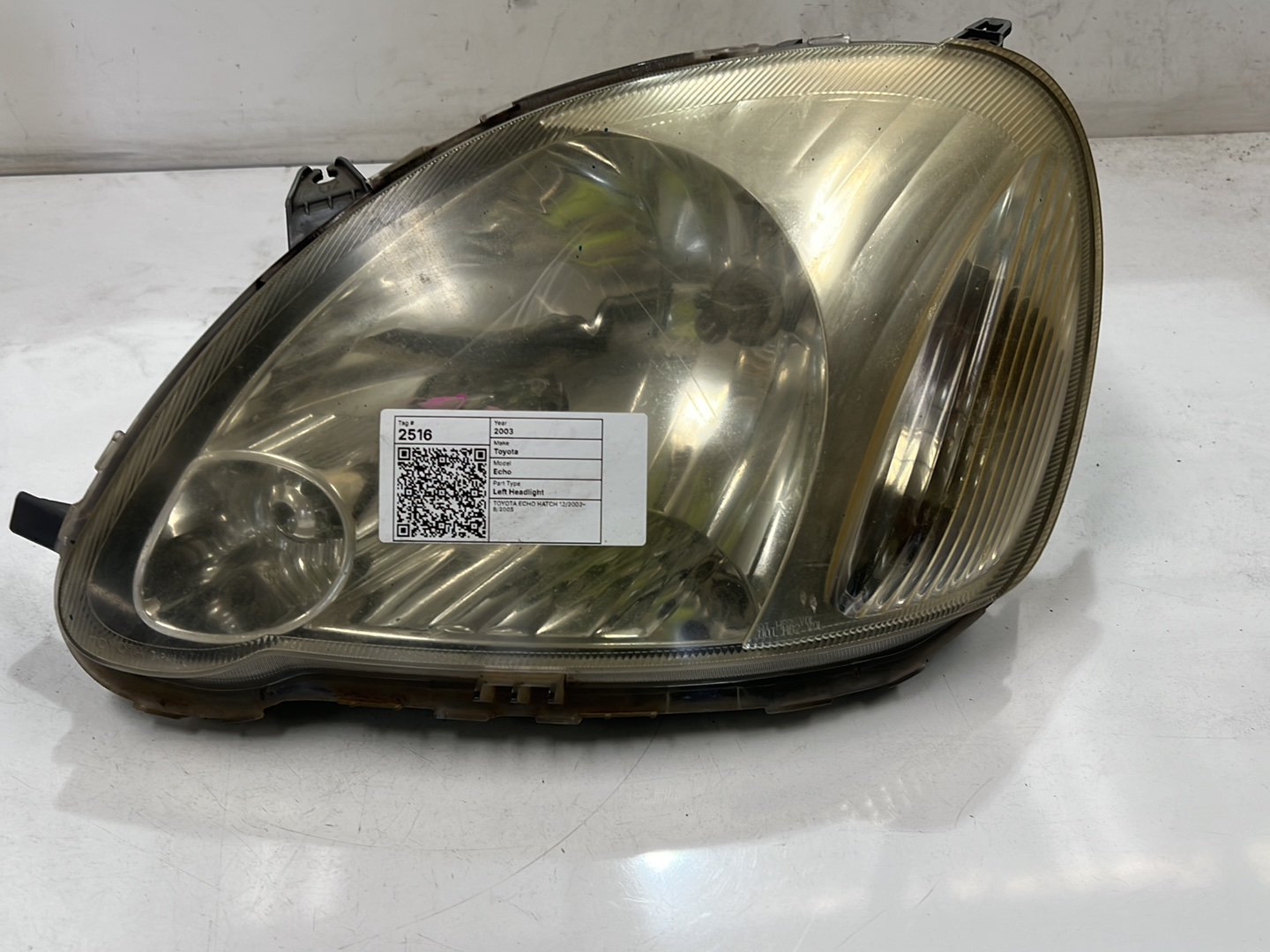 2002-2005 Toyota Echo - Left Headlight