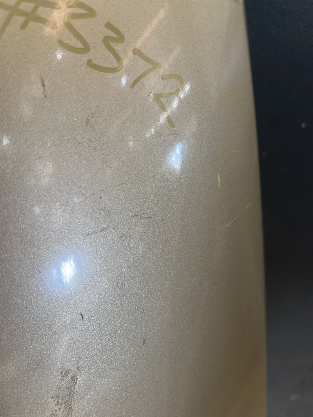 2005 Mitsubishi 380 Left Front Guard