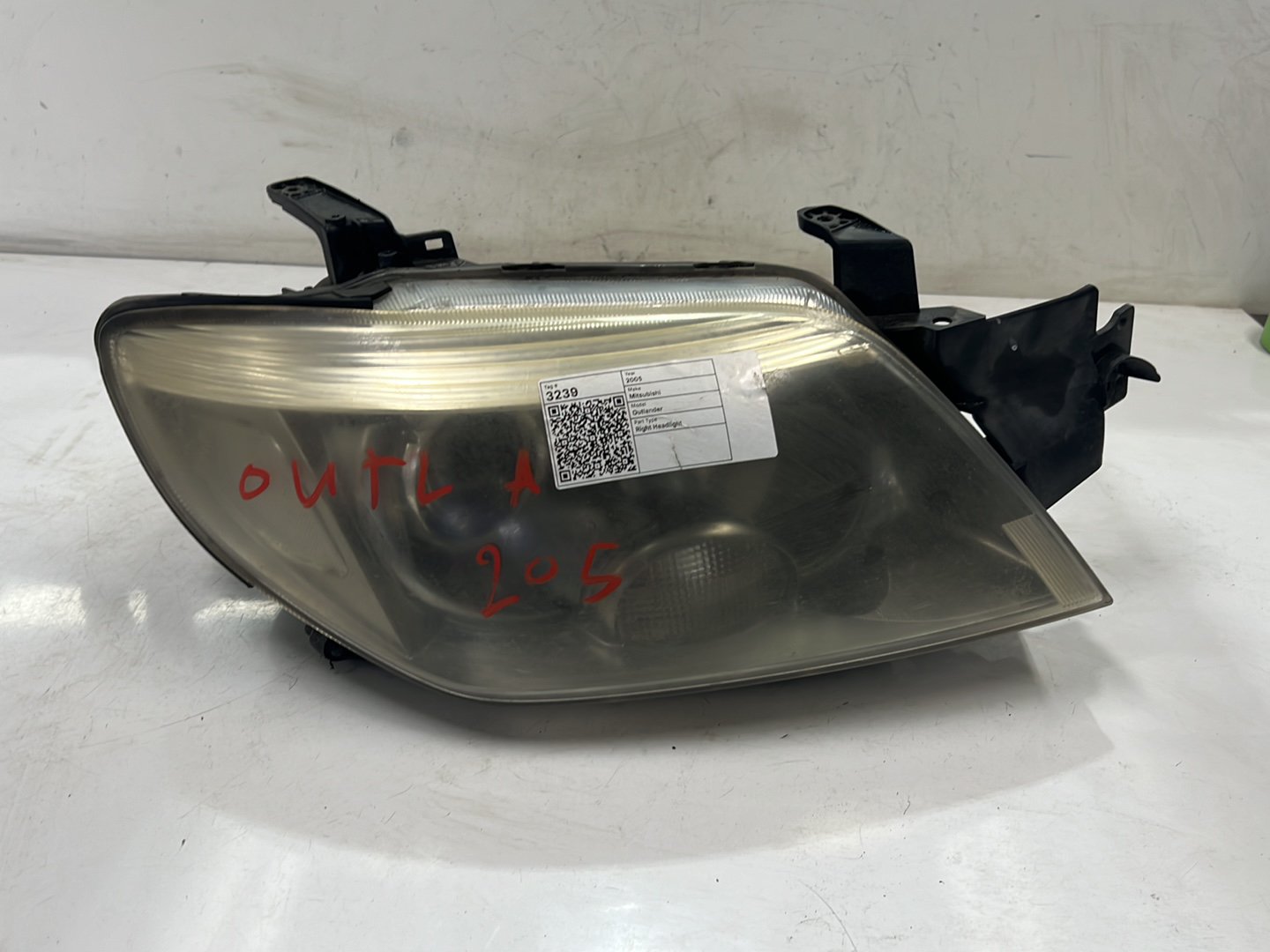 2004-2006 Mitsubishi Outlander ZF Right Headlight