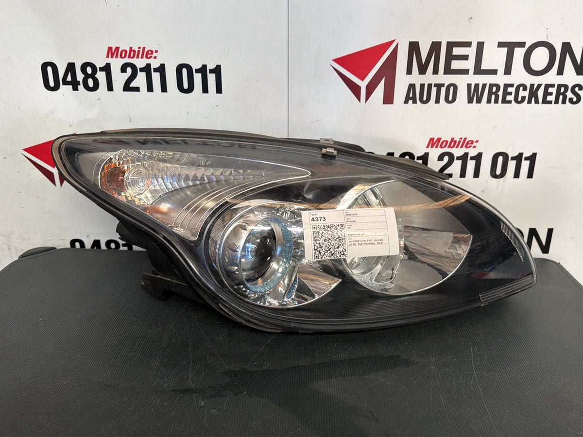Jan 2008 to Apr 2012- Hyundai i30 FD- Right Headlight- Black Insert Type