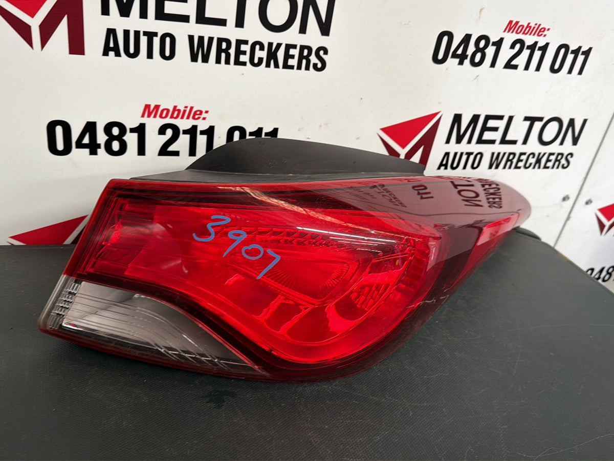 2015 Hyundai Elantra MD- Right Taillight