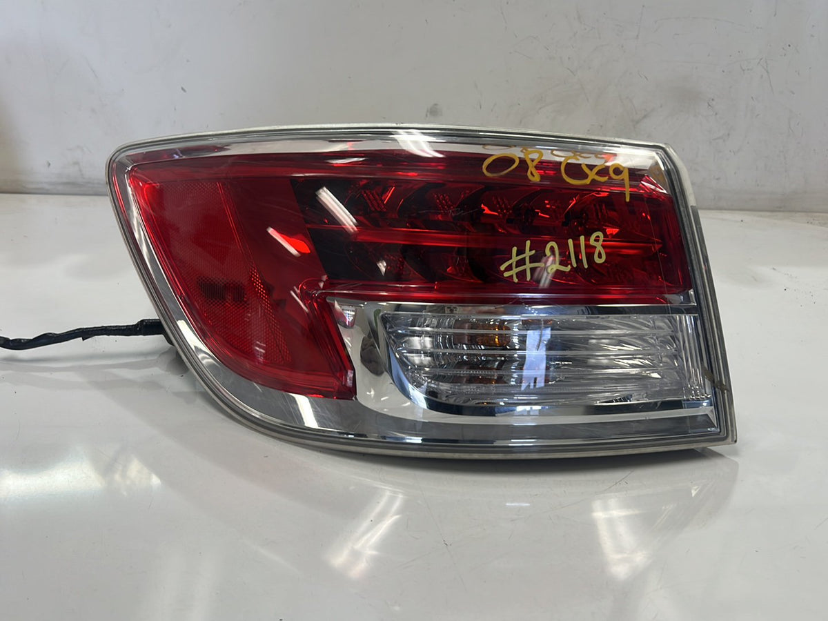 2008 Mazda CX-9 - Left Taillight