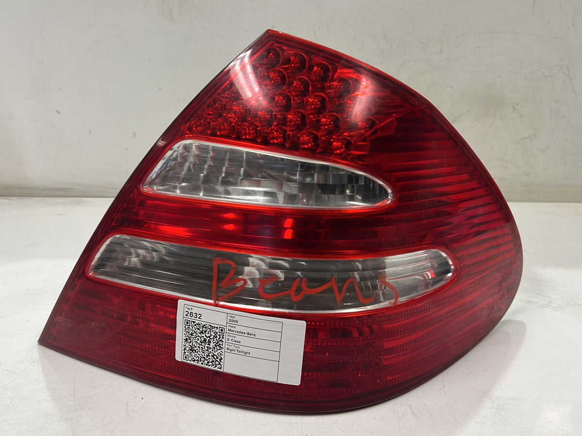 2005 Mercedes-Benz E-Class Right Taillight A2118200664
