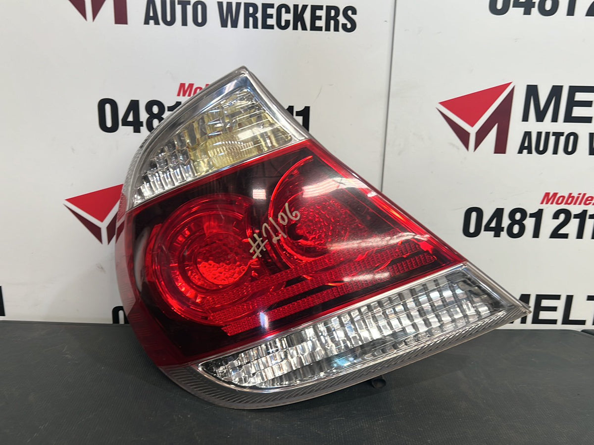 2004 Toyota Camry V30 - Left Taillight