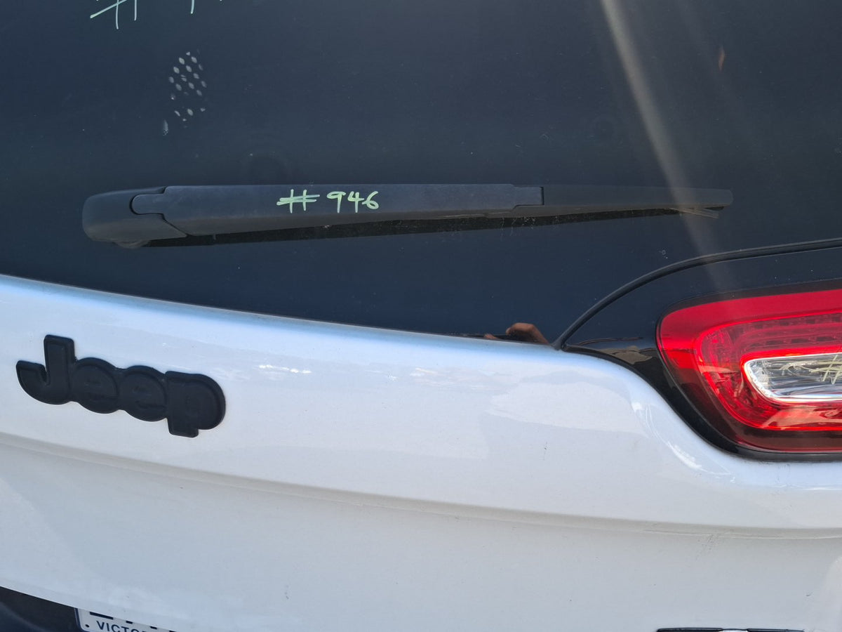 2014 Jeep Cherokee KL - Rear Wiper Arm
