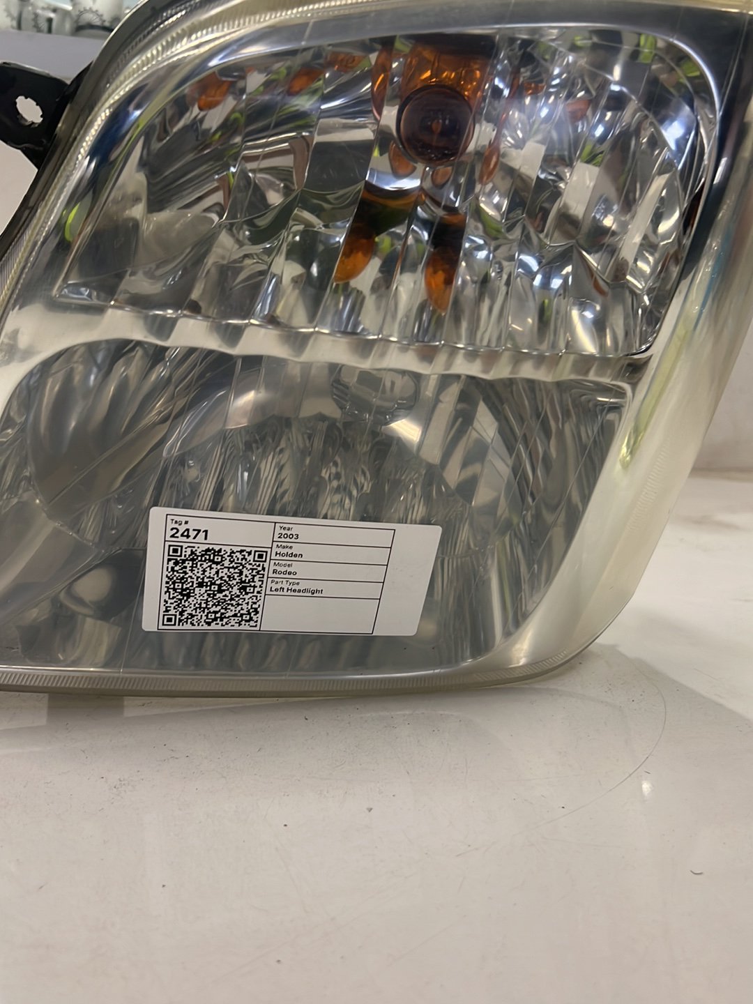 2003 Holden Rodeo - Left Headlight