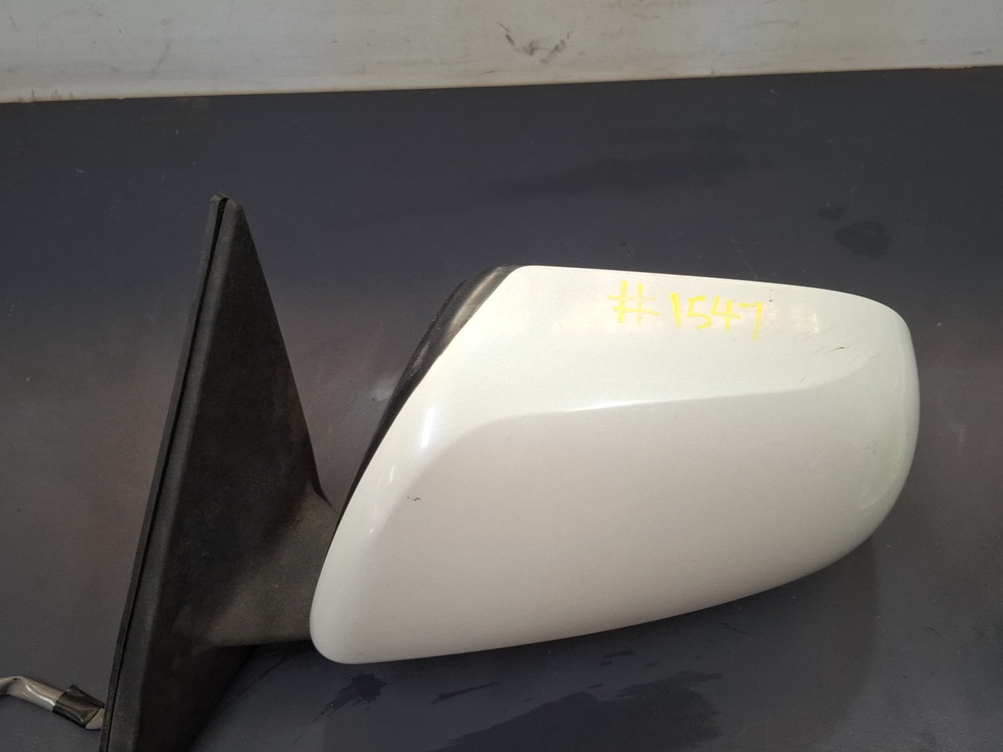 Aug 2007 to Jul 2010 - Toyota Kluger GSU40 GSU45 - Left Door Mirror - Non-Puddle Lamp Type, Colour Coded