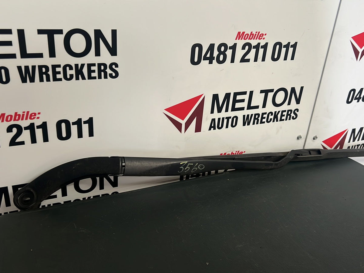 2019 Hyundai Kona OS Station Wagon Right Front Wiper Arm