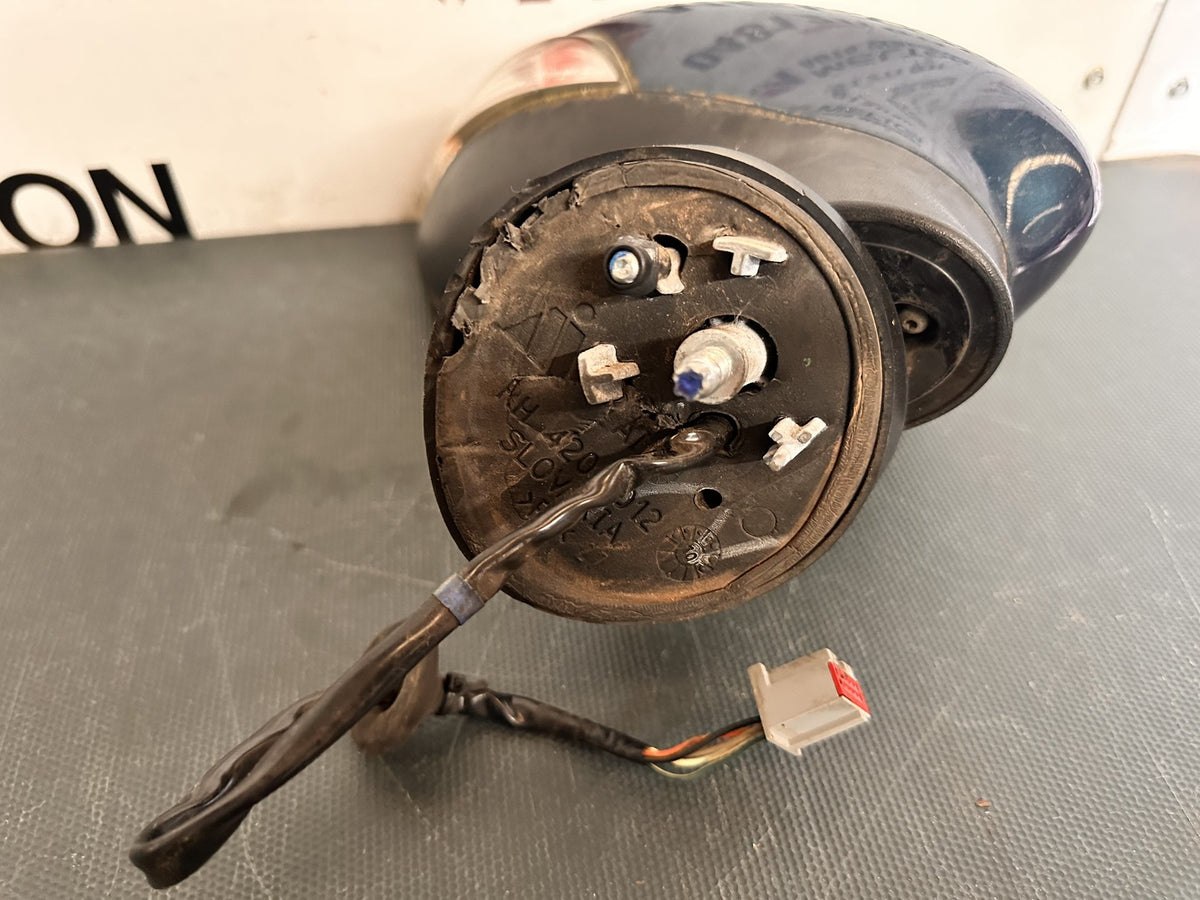 Oct 2010 to Aug 2013- Ford Fiesta WT- Right Door Mirror- Non-Heated Type, 5 Wire