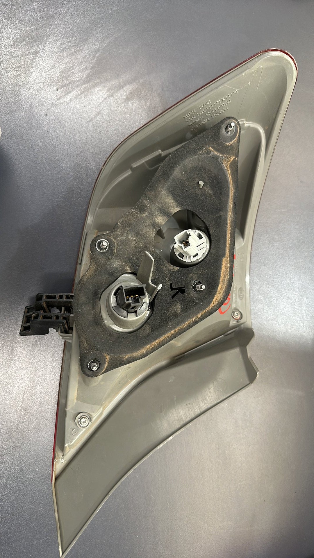 Nov 2011 to Mar 2015- Toyota Camry ASV50- Right Taillight- Body Mounted, Non Led Type