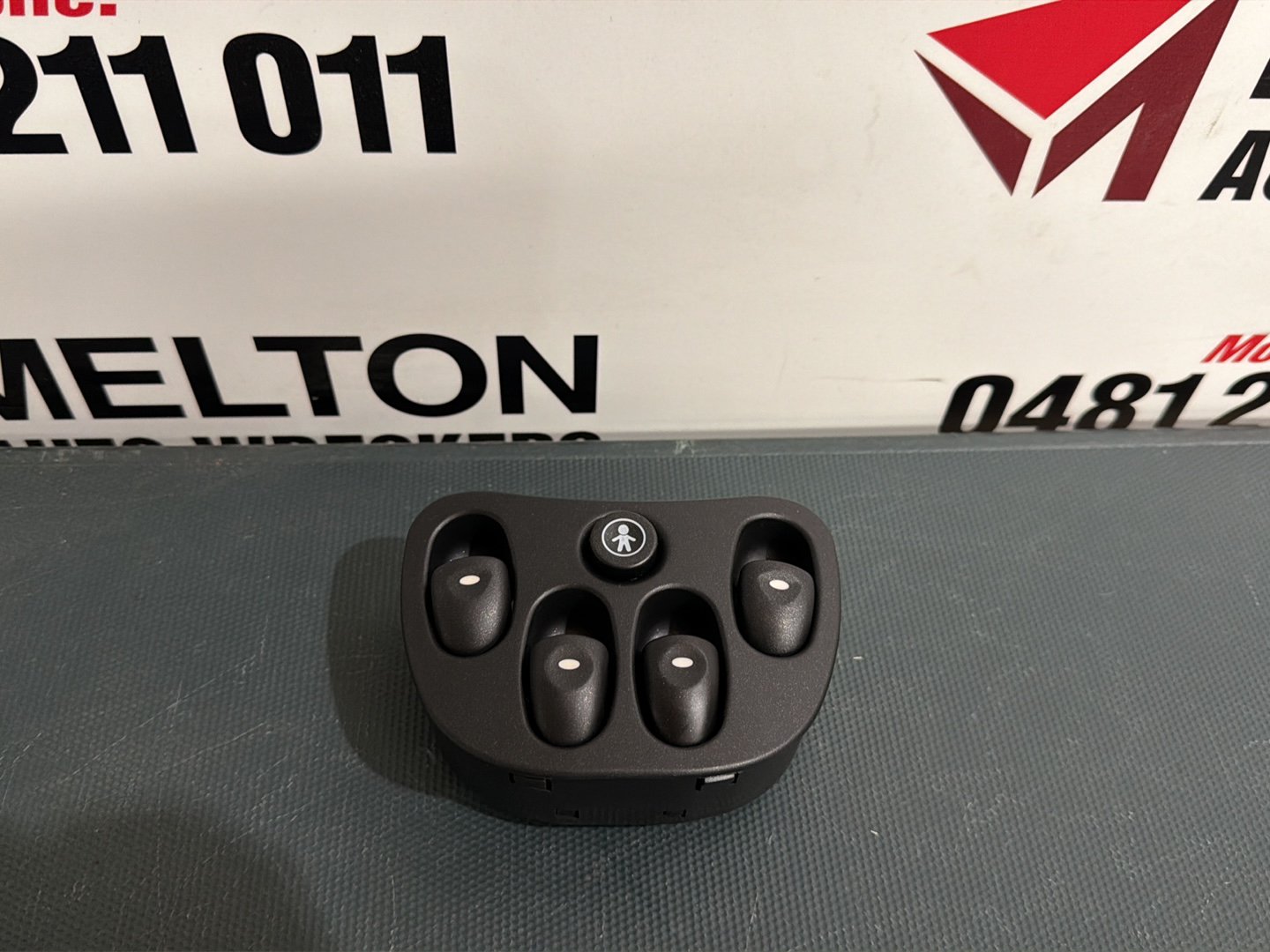 Holden Commodore Master Power Window Switch