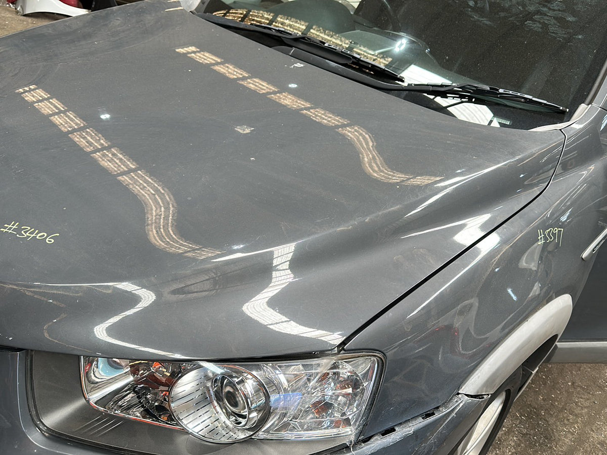 2011 Holden Captiva Bonnet