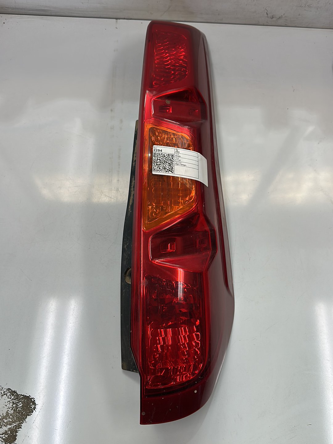 2009 Nissan X-Trail T31 - Right Taillight