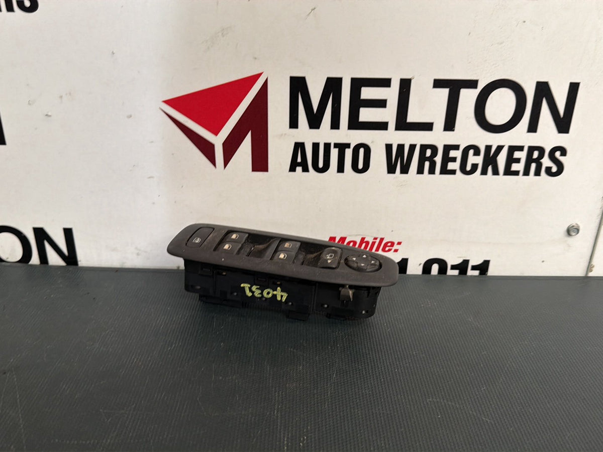 2014 Peugeot 208 A9- Master Power Window Switch