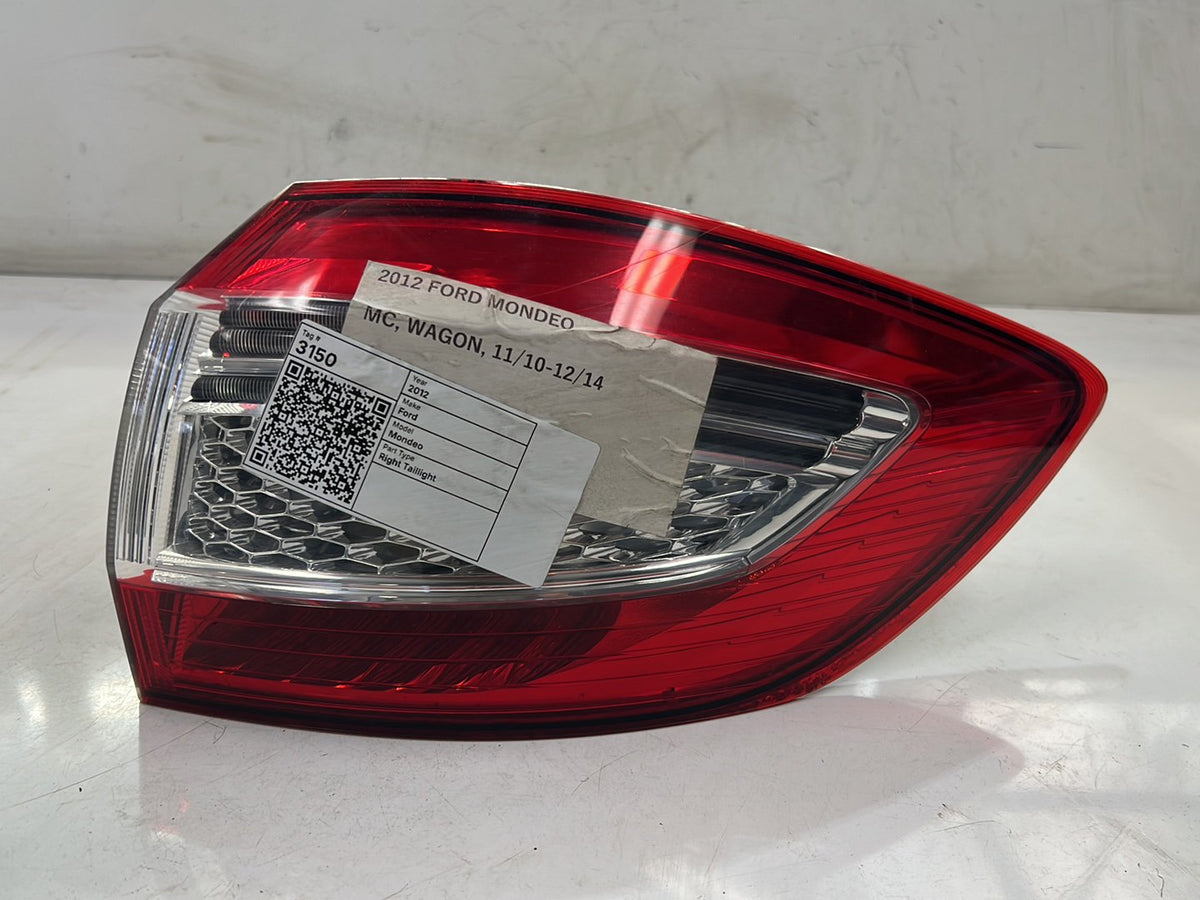2012 Ford Mondeo Right Taillight