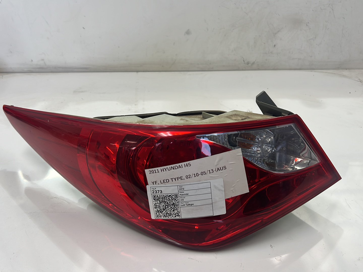 Feb 2010 to May 2013 - Hyundai i45 YF Australia Only - Left Taillight - Non Led Type