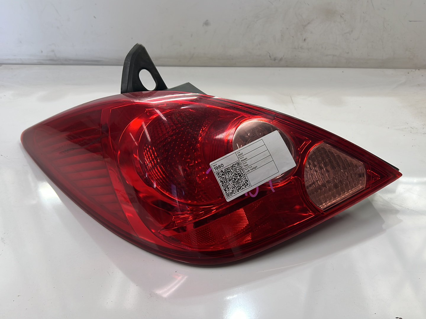 2007 Nissan Tiida C12 - Left Taillight