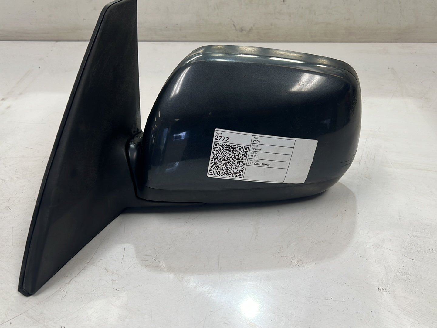 2004 Toyota RAV4 Left Door Mirror