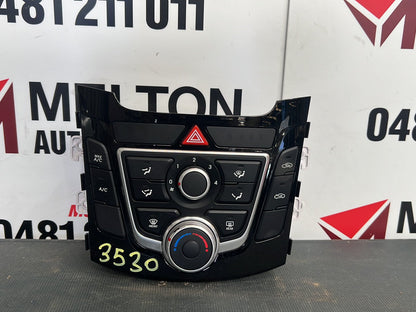 2013 Hyundai i30 GD - Heater Controls