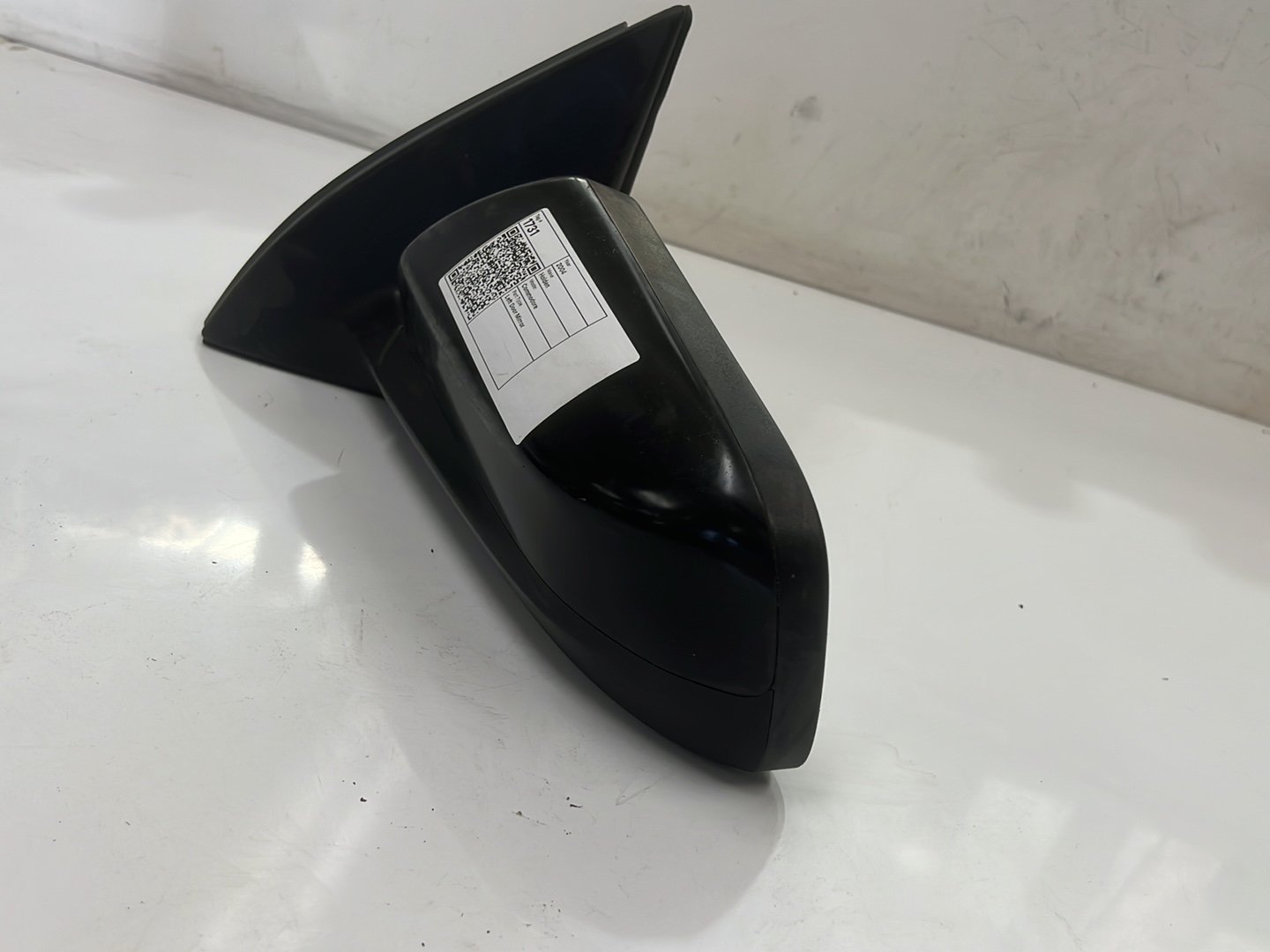 2004 Holden Commodore VZ - Left Door Mirror