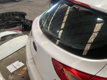 Mar 2012 to Feb 2017 - Hyundai i30 GD Hatchback 5 Door - Tailgate - Non Camera Type