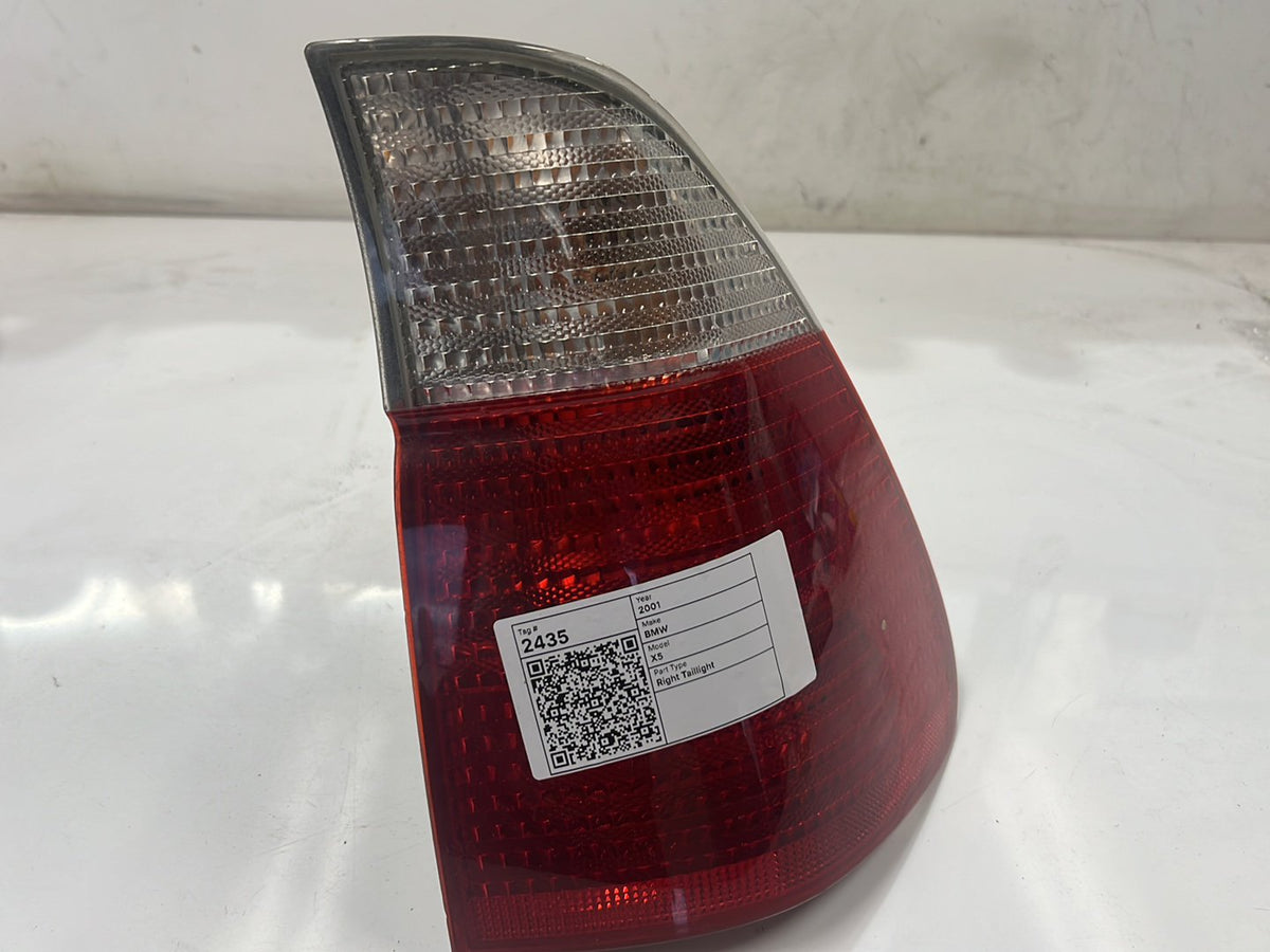 2001 BMW X5 E53 - Right Taillight