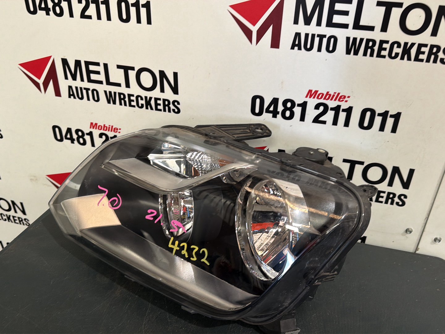 Oct 2010 to Sep 2022- Volkswagen Amarok 2H- Left Headlight- Halogen Type