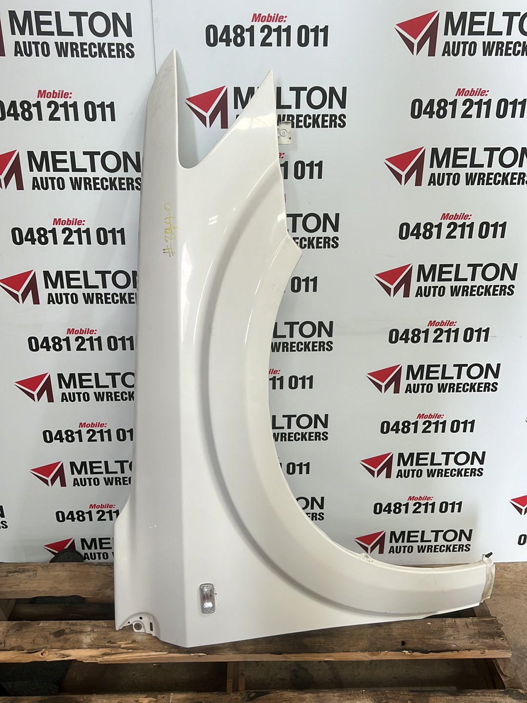 2011 Dodge Journey Right Front Guard