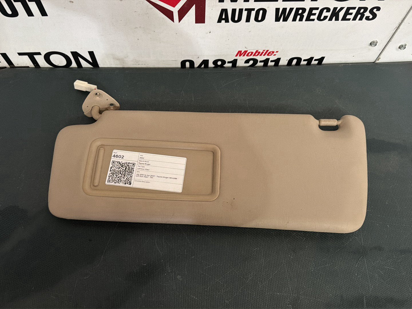 Jan 2001 to Apr 2007- Toyota Kluger MCU28R- Left Sun Visor- Tan