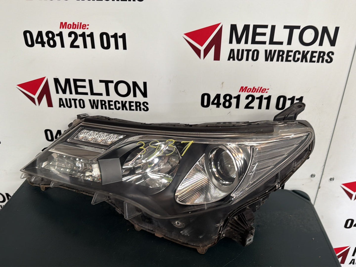 2013 Toyota RAV4 A40 - Left Headlight